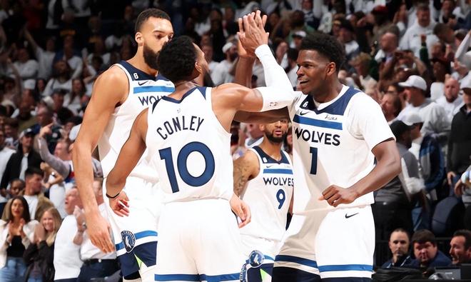 以队长为情 以队长为情