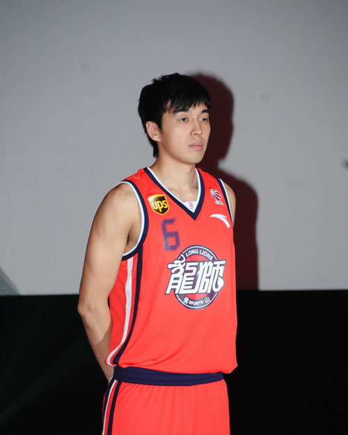 想要帮助球 想要帮助球